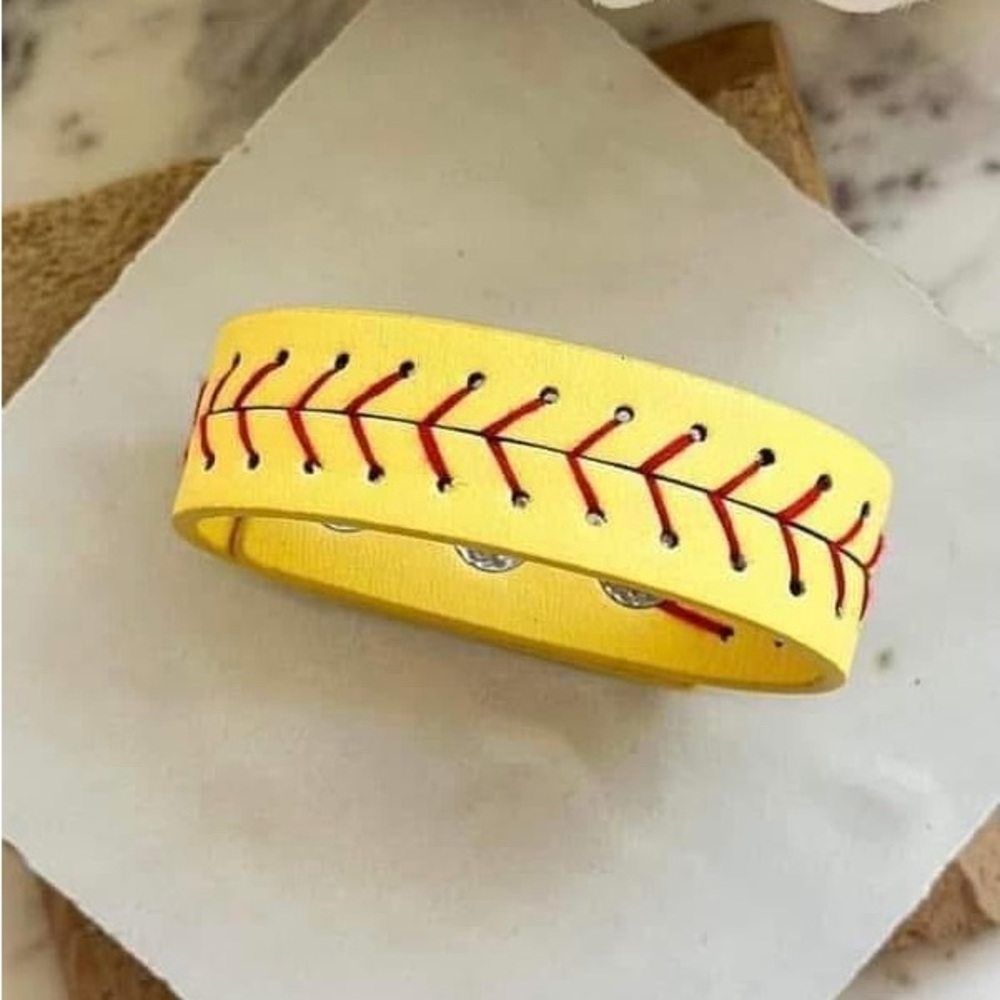 NEW Softball Bracelet 🥎 - Picture 6 of 7